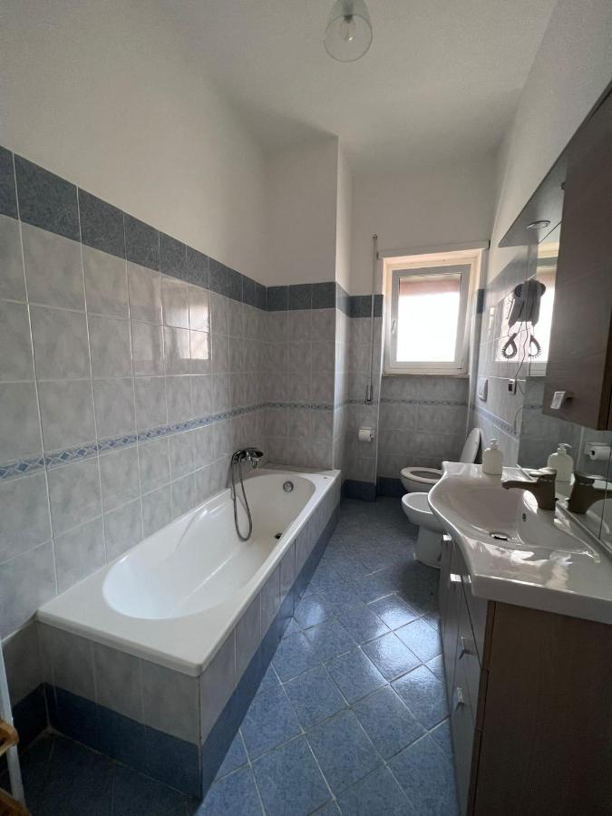 Ferienwohnung Le Marinare Lido di Ostia Exterior foto